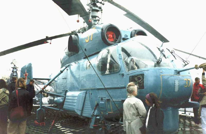 Bespokoinyi_pr956_Ka27_SPb_29062003_02.jpg (51 KB)