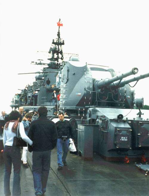 Bespokoinyi_pr956_SPb_29062003_9.jpg (35 KB)