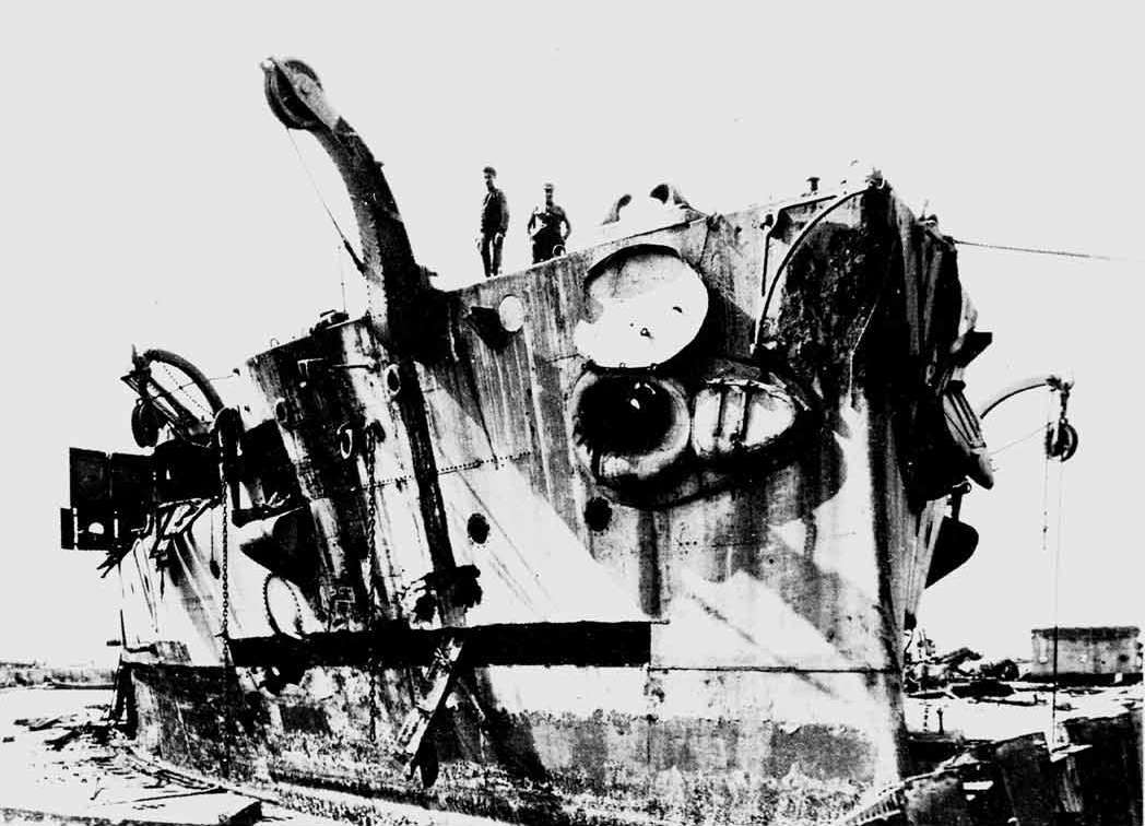 Sinop_na_razborke_Sevastopol_1920s_02.jpg (89 KB)